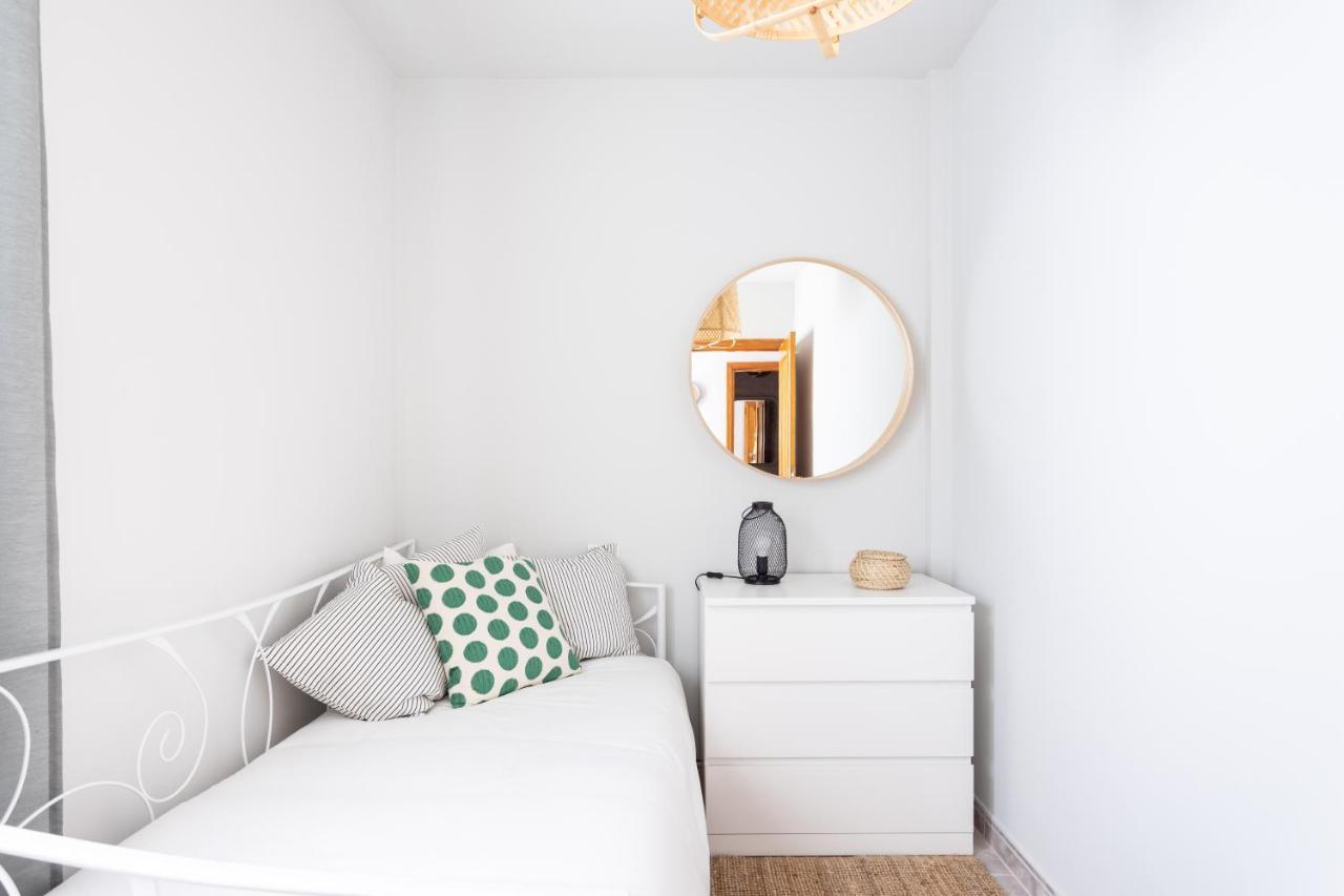 Home2Book Stylish Apartment Caletillas كانديلاريا المظهر الخارجي الصورة